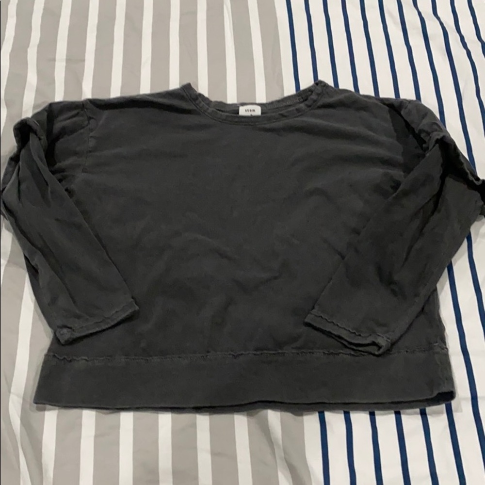 Stem gray long sleeve shirt
